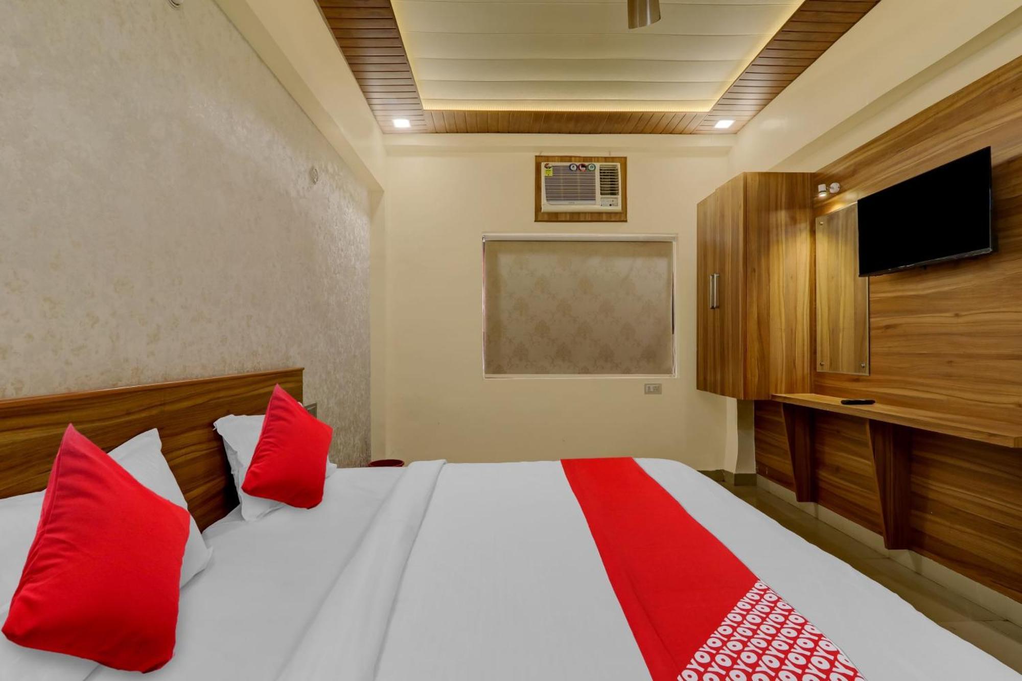 Super Hotel O Narayani Lucknow