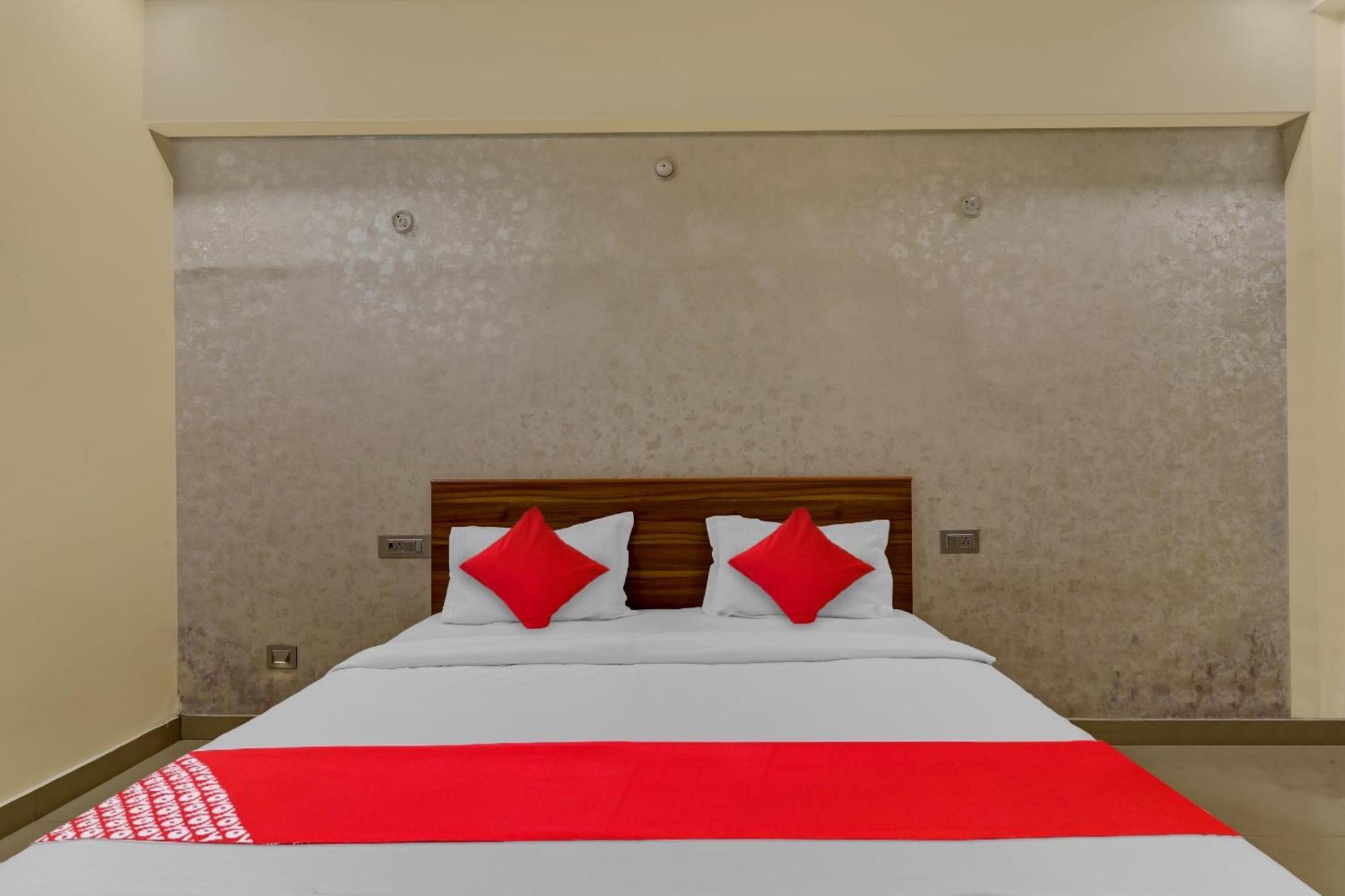 Super Hotel O Narayani Hotel 4*