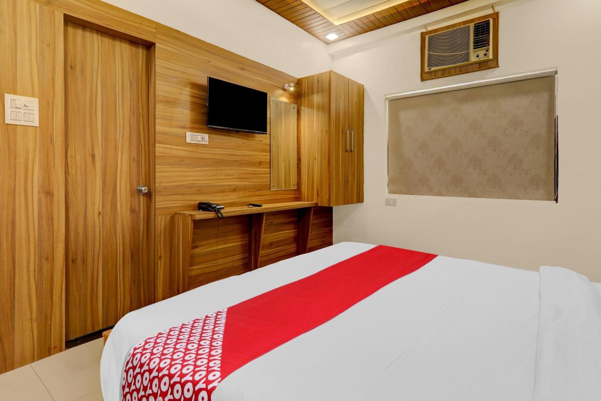 Super Hotel O Narayani Hotel Lucknow