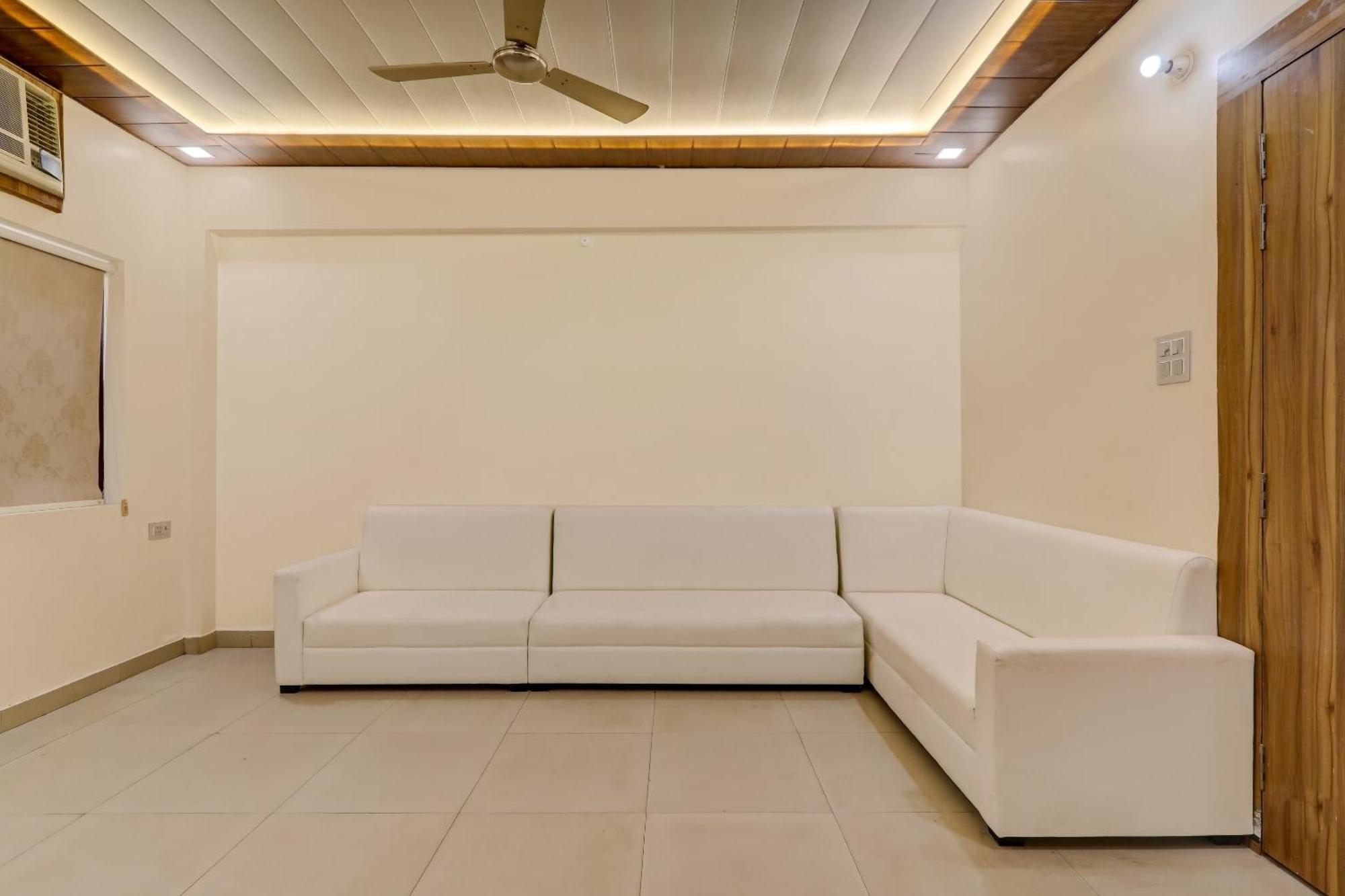 Super Hotel O Narayani Hotel